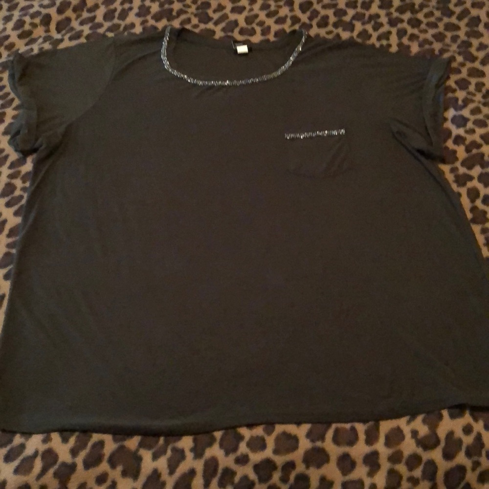 Torrid Dressy Tee NWOT